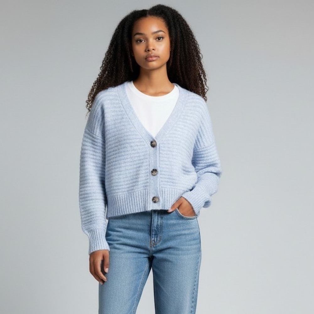 Ruby Moon Cardigan‎ V-Neck Button Front Light Blue S Cropped Soft Knit Preppy